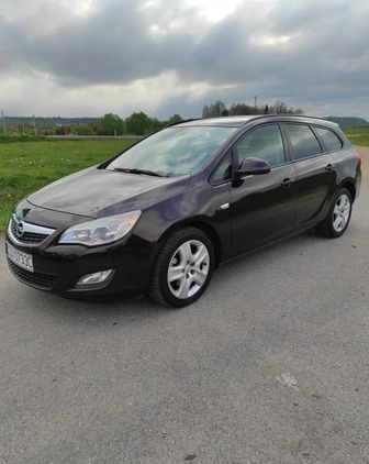 Opel Astra cena 19000 przebieg: 254600, rok produkcji 2011 z Poręba małe 497